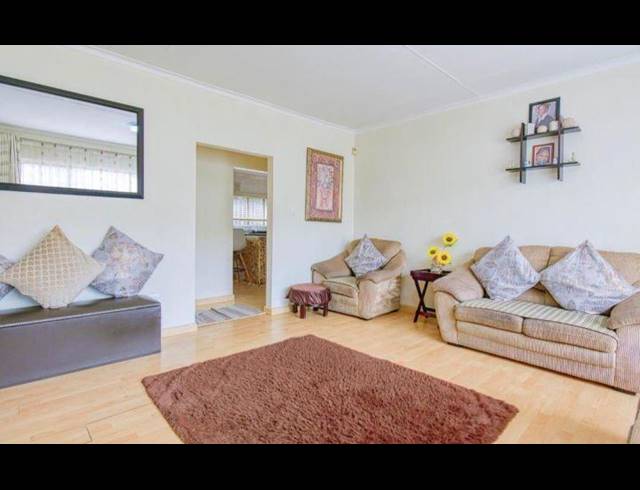 4 BEDROOM HOUSE FOR SALE IN RIDGEWAY